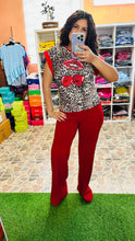Cargar imagen en el visor de la galería, LEOPARD N CHERRY GRAPHIC T SHIRT
