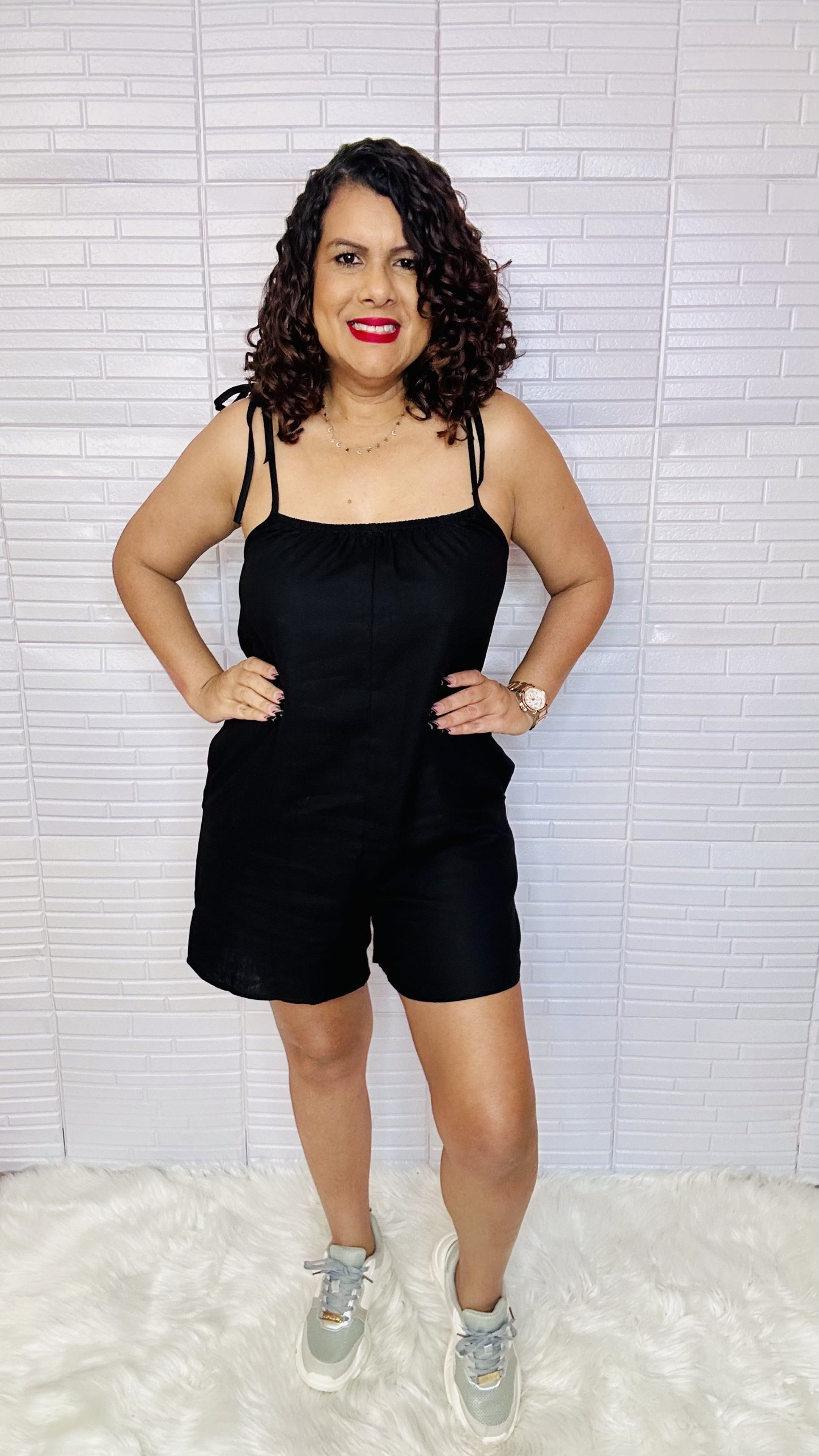Linen romper black