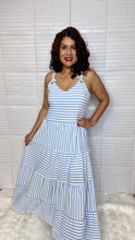 Cargar imagen en el visor de la galería, Stripe Maxi Dress
